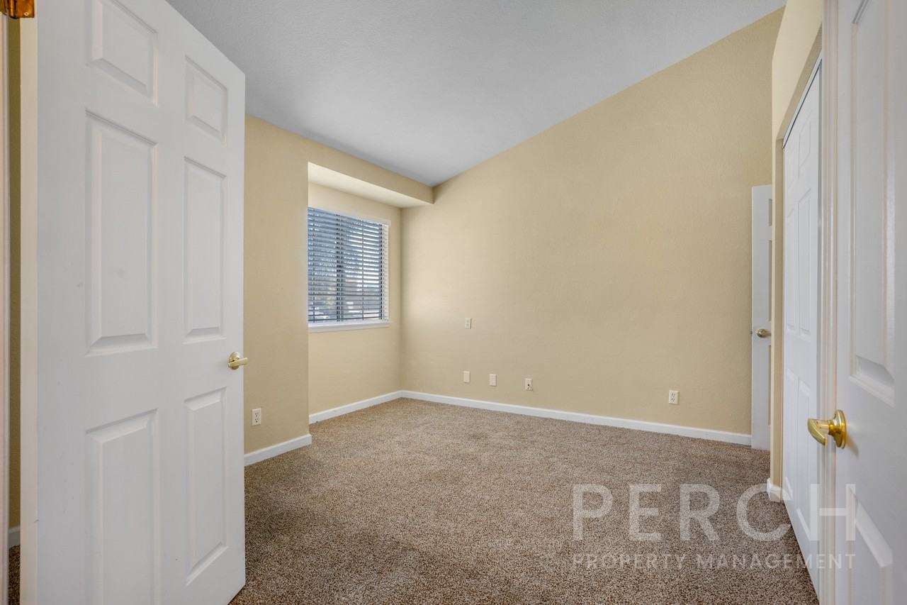 1285 Granite Dr #1 - Photo 5 of 30
