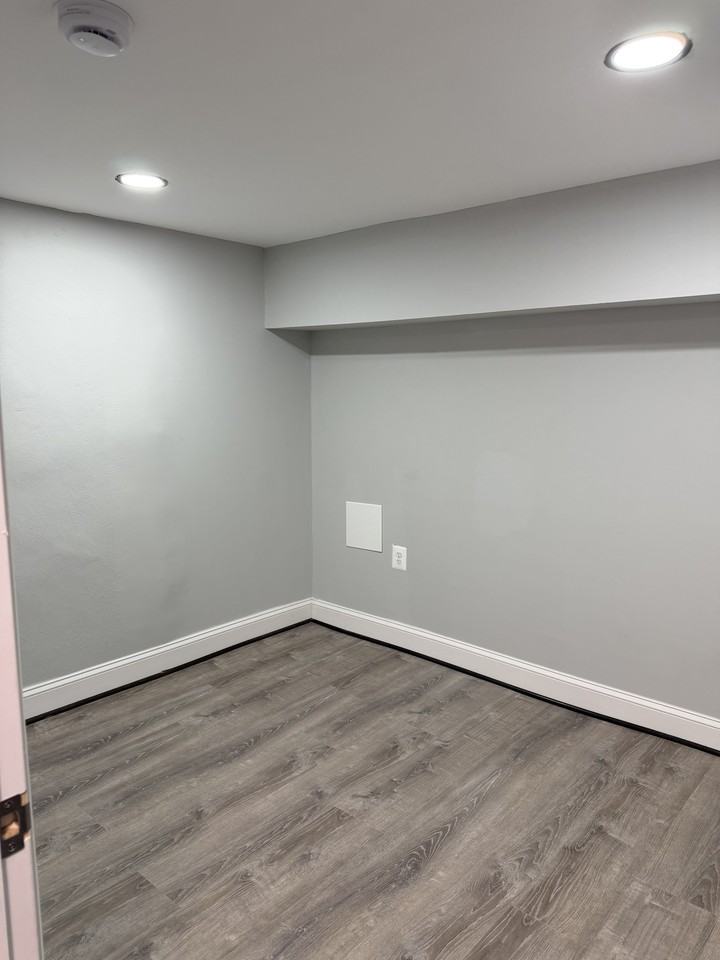 2936 W Mosher Street - Photo 4 of 14