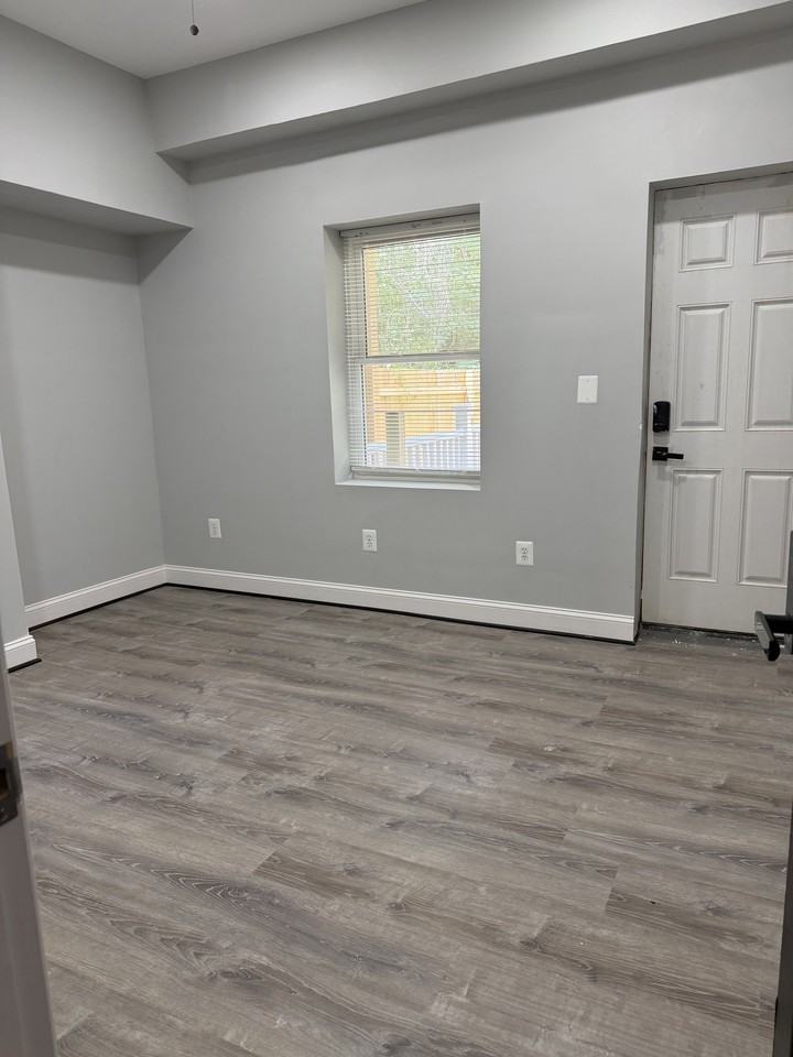 2936 W Mosher Street - Photo 6 of 14