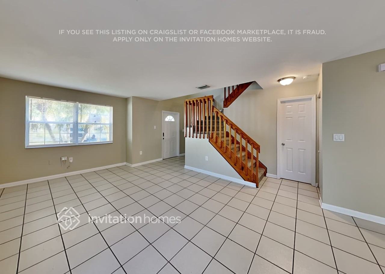 9838 Sw 221st St - Photo 4 of 23