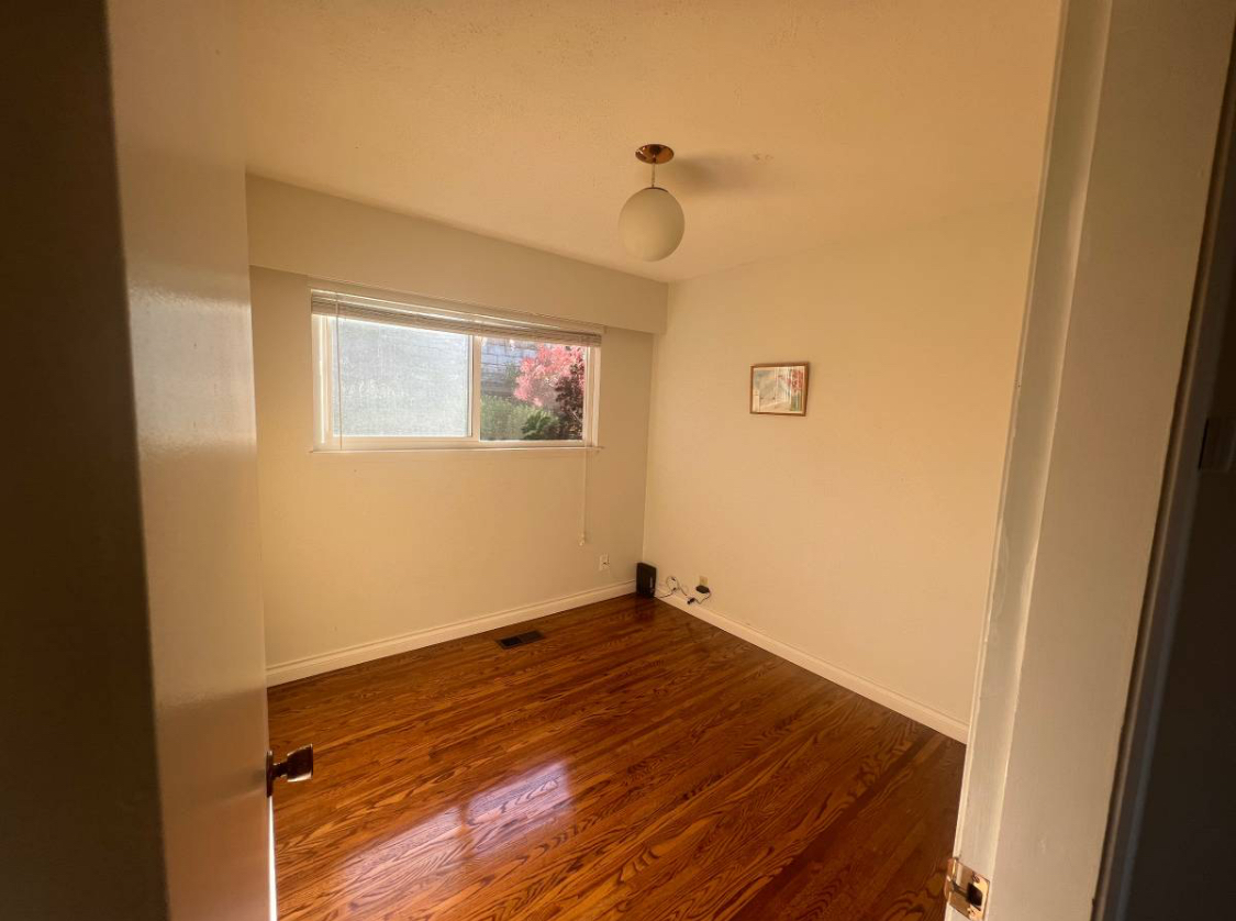1107 Walalee Drive - Photo 3 of 11