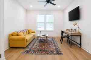 featured image of 601 Graham Dr