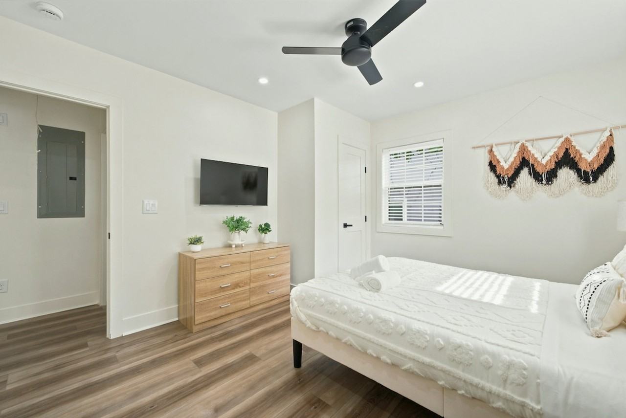 582 Hamilton E Holmes Dr Nw #1609631P - Photo 5 of 16