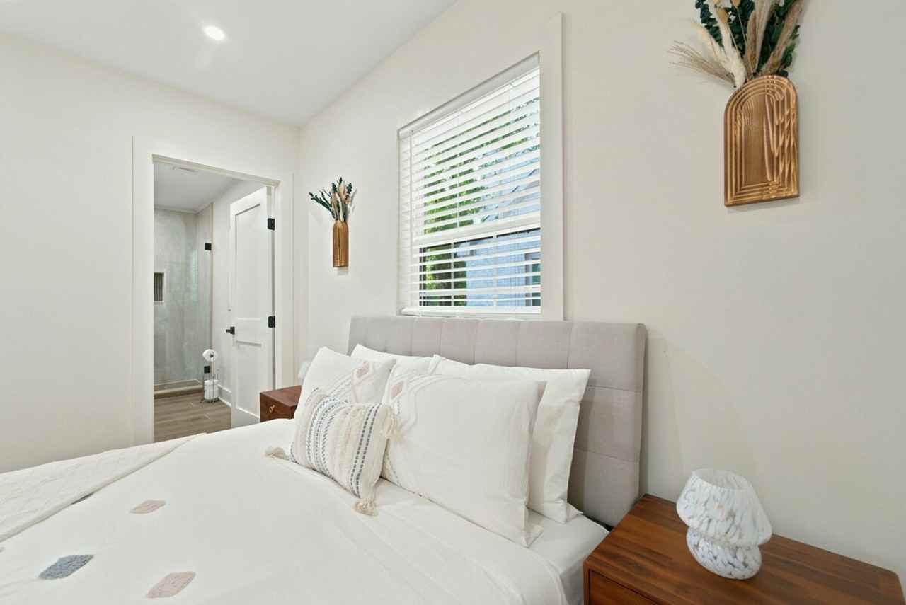 582 Hamilton E Holmes Dr Nw #1609631P - Photo 6 of 16