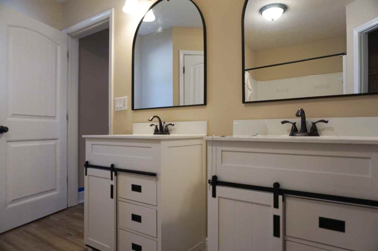 141 Bronze Cir - Photo 2 of 25