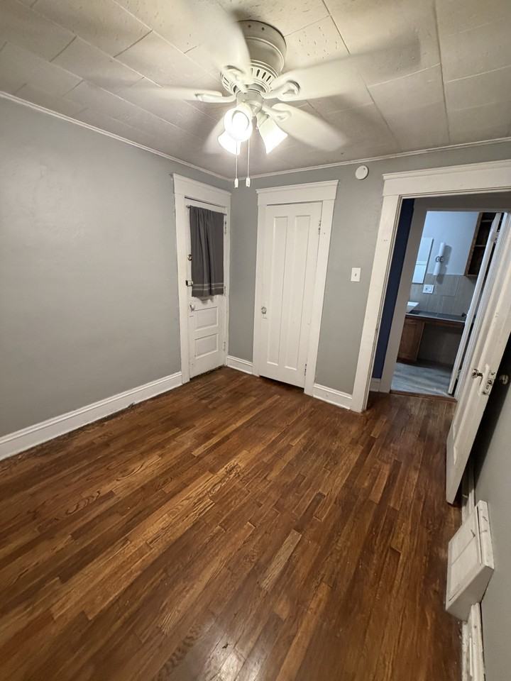 1655 Warren Rd - Photo 2 of 13