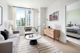 30-77 Vernon Boulevard #10I - Photo 1 of 1