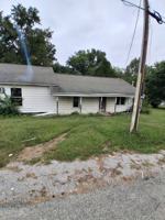 featured image of 214 Pyle St