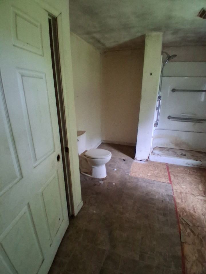 214 Pyle St - Photo 3 of 22