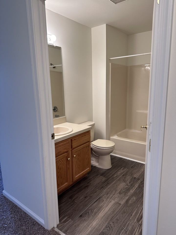401 Helms Avenue #B - Photo 3 of 6
