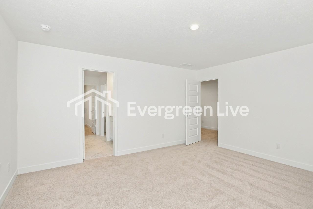 241 Riley Rae Way - Photo 6 of 14