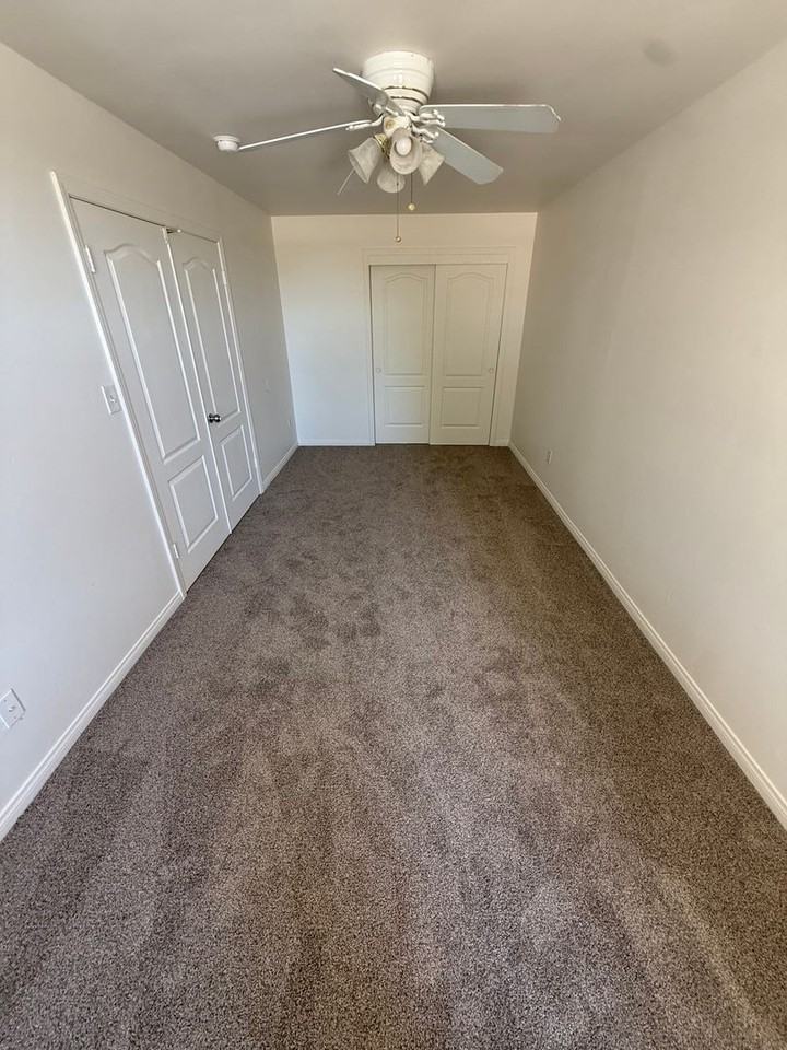 804 Loch Lloyd Ln - Photo 5 of 26