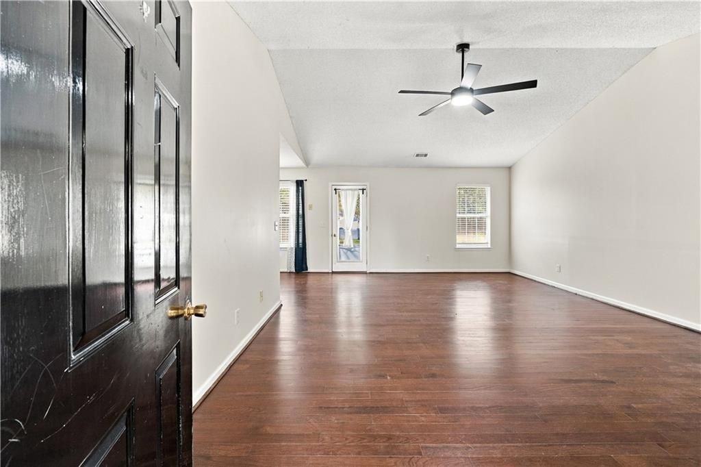 28 Autumn Ridge Dr - Photo 2 of 38