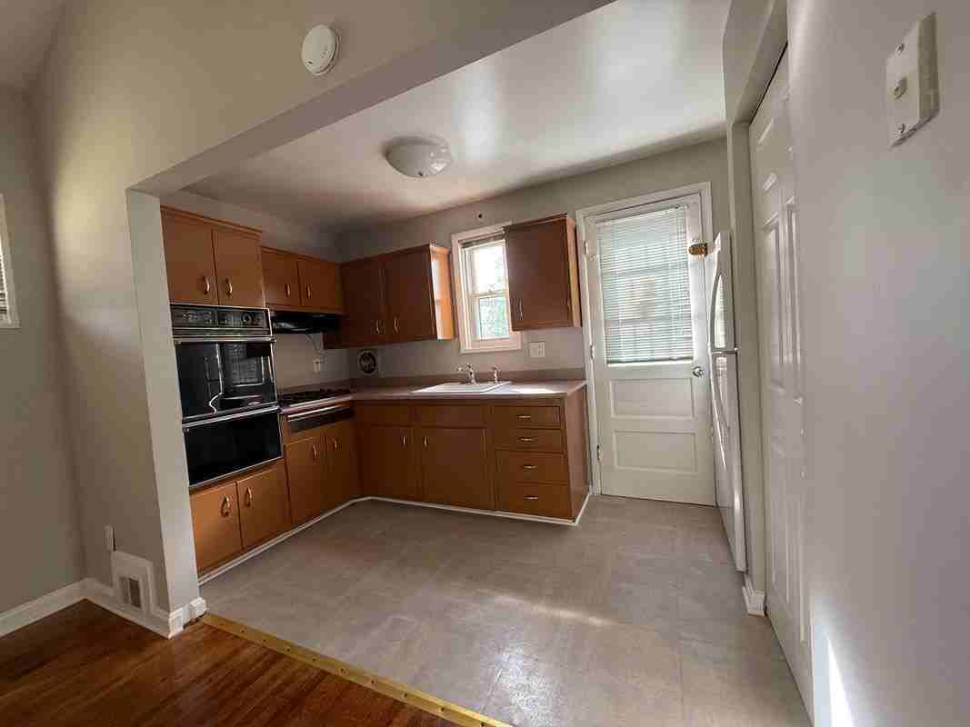 6221 Addison Rd - Photo 5 of 12