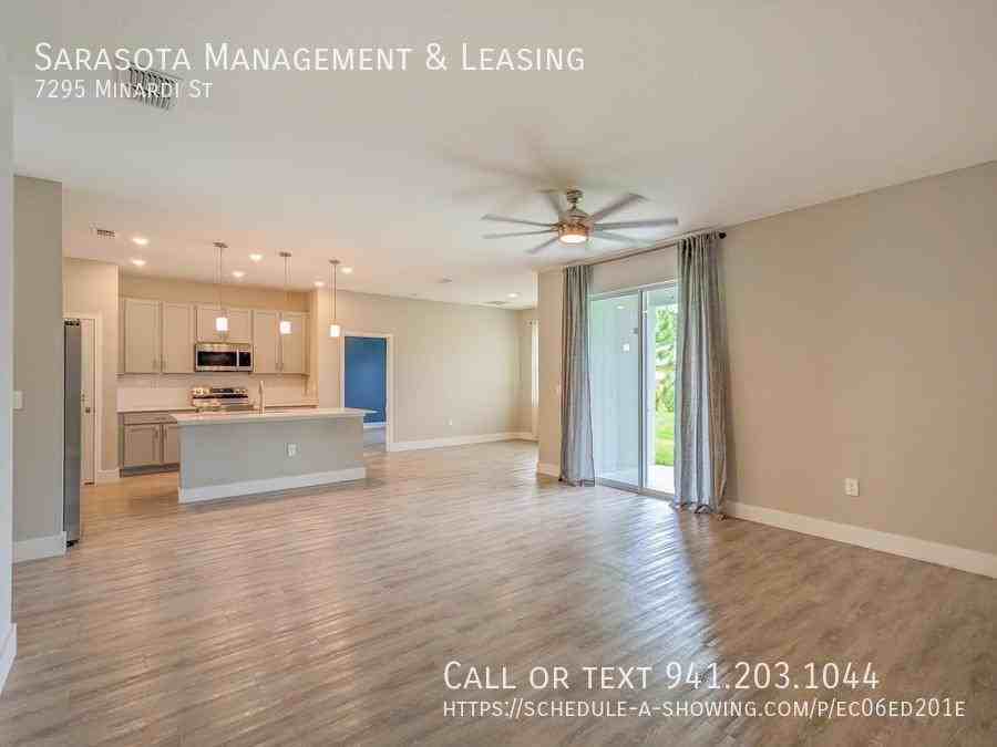 7295 Minardi St - Photo 4 of 34