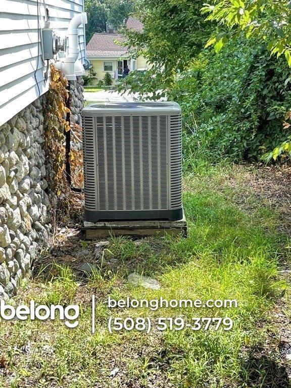204 Millbury Ave - Photo 2 of 25