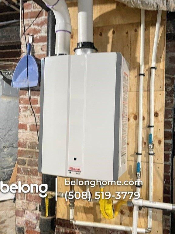 204 Millbury Ave - Photo 3 of 25