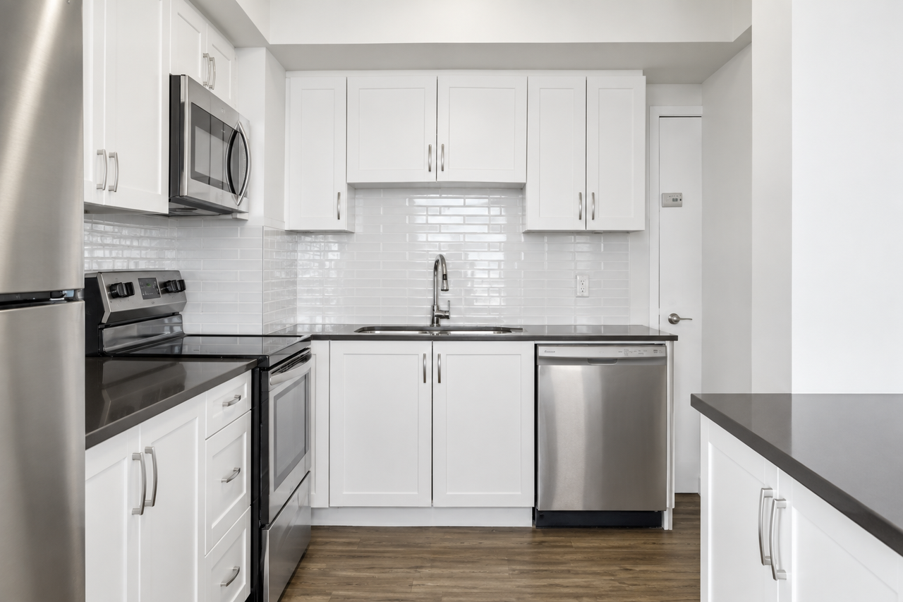 84 Runnymede Road - Photo 2 of 14