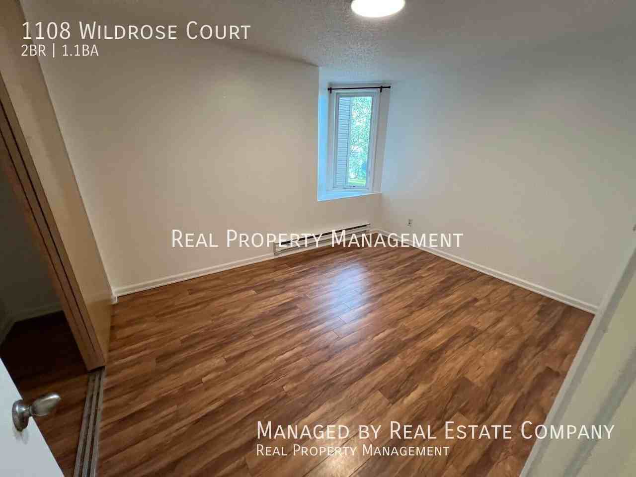 1108 Wildrose Ct - Photo 3 of 14