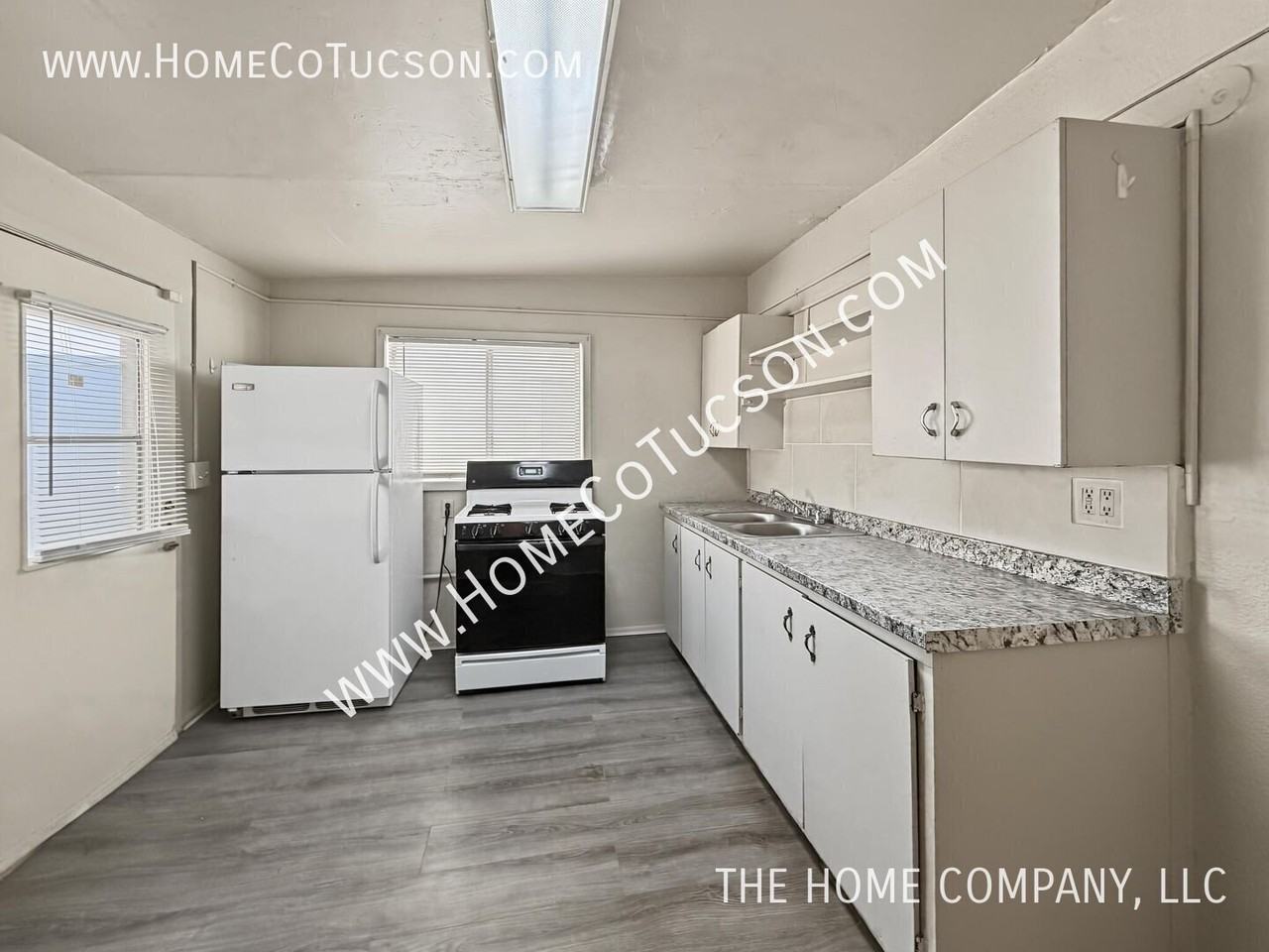 529 S Main Ave - Photo 6 of 19