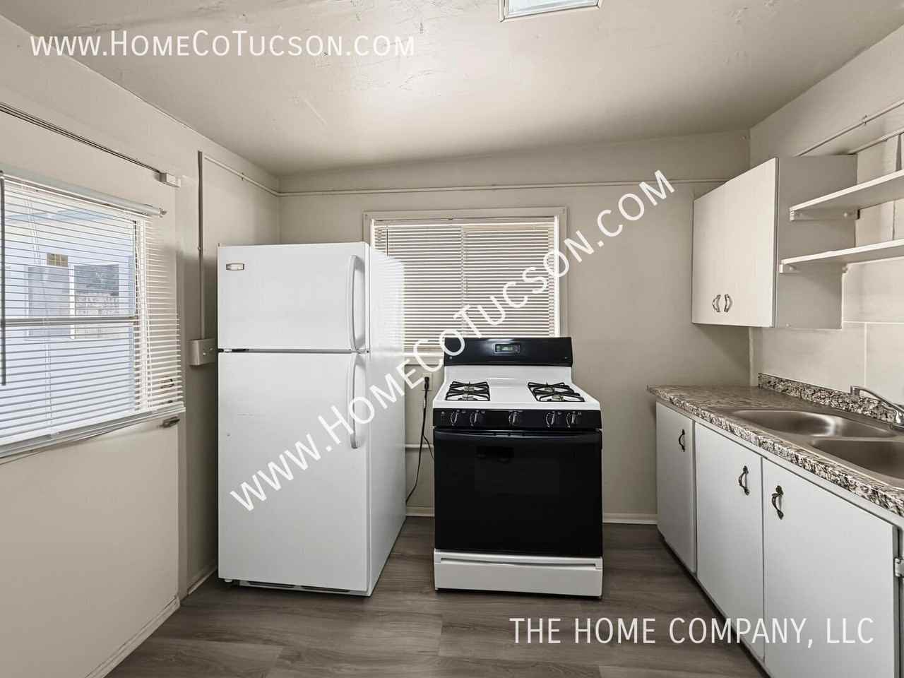 529 S Main Ave - Photo 7 of 19