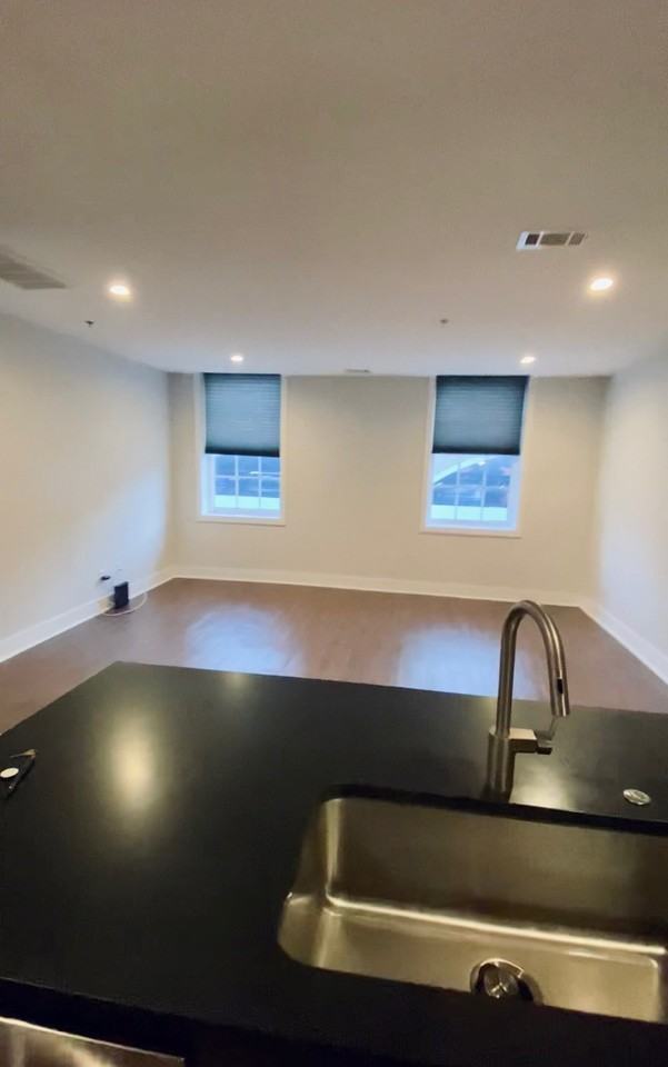 230 W Saint Julian St #C - Photo 7 of 15