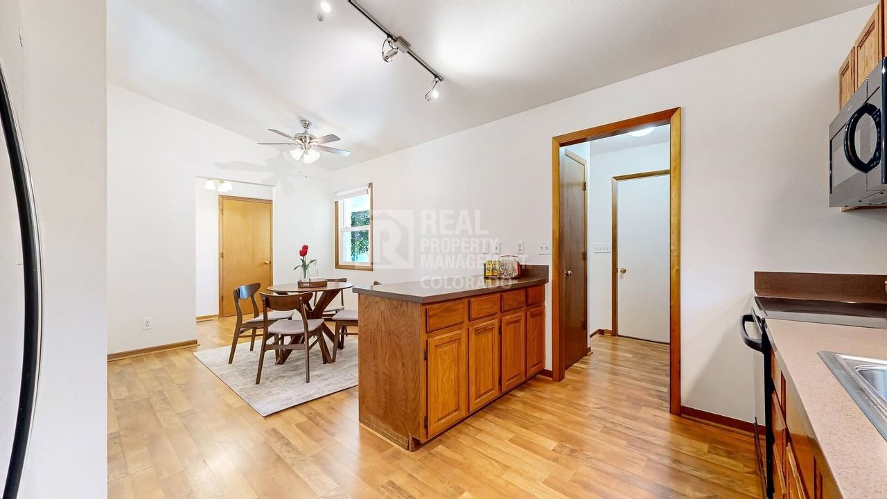 2301 42nd Avenue Ct - Photo 5 of 30