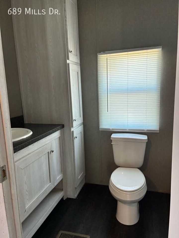 689 Mills Dr - Photo 5 of 19