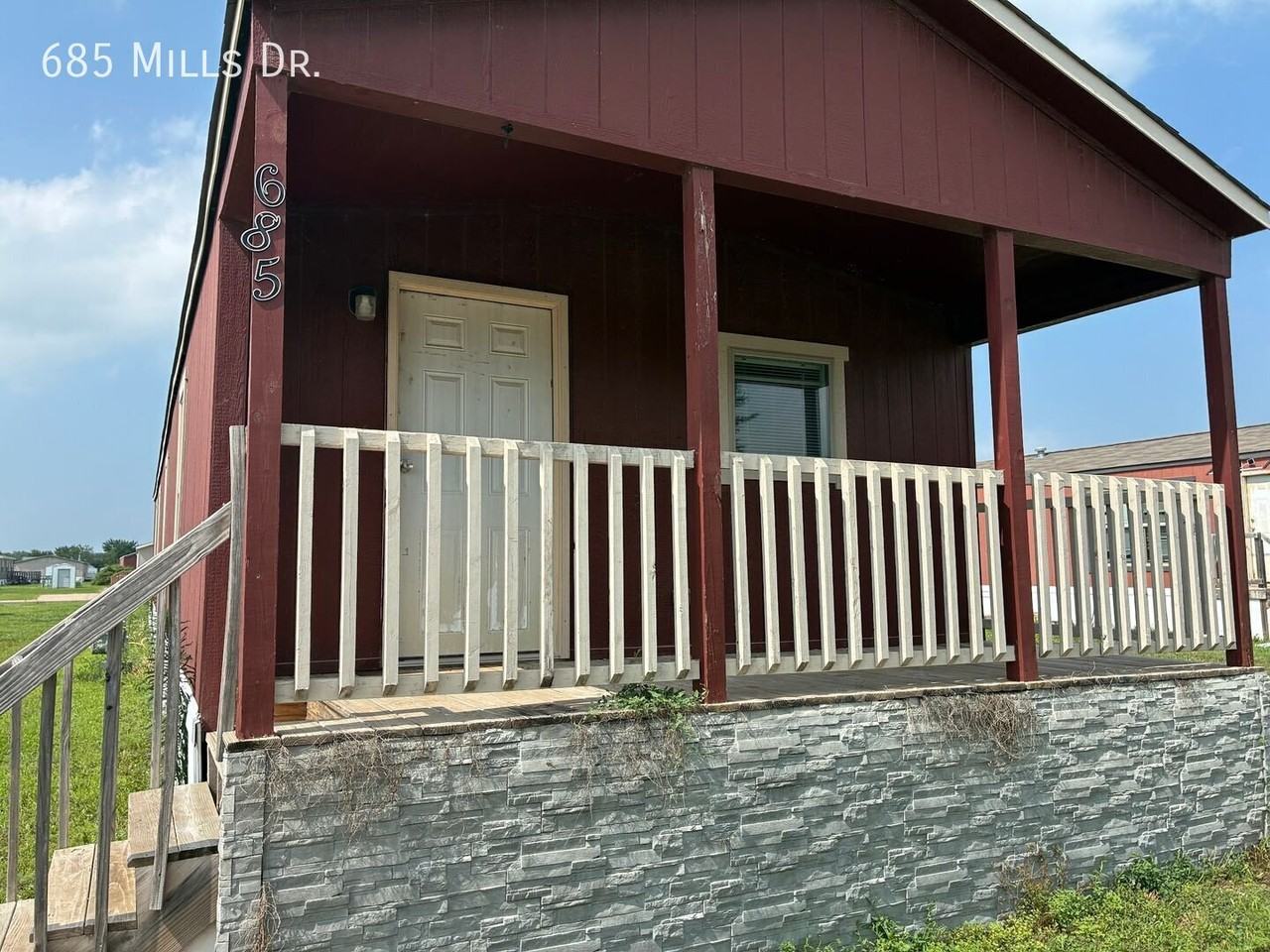 685 Mills Dr