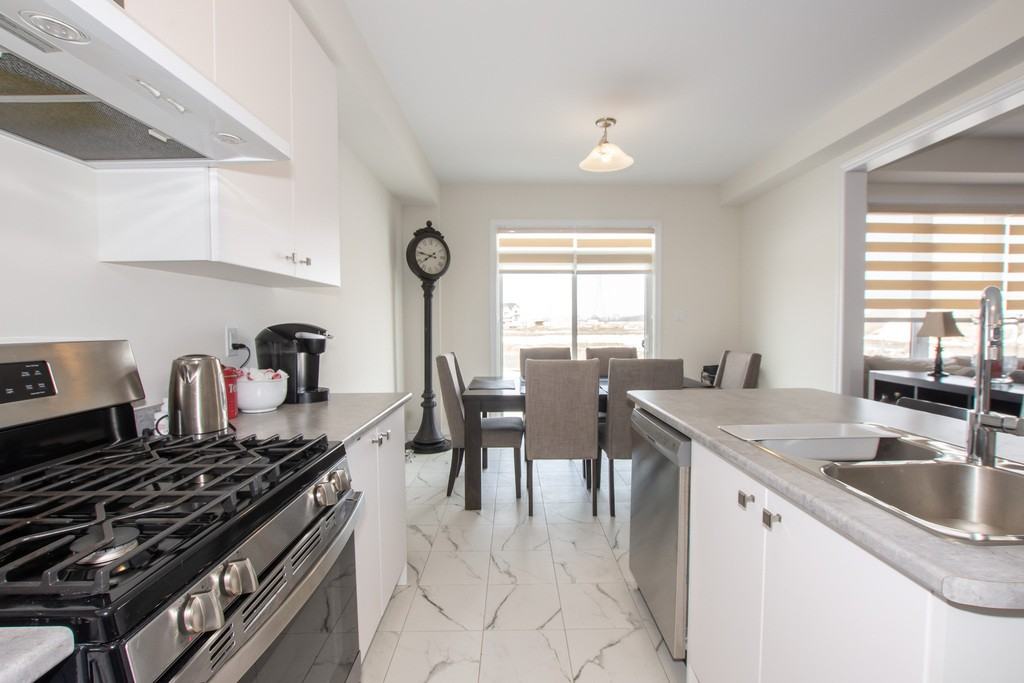 26 Peach St - Photo 7 of 20