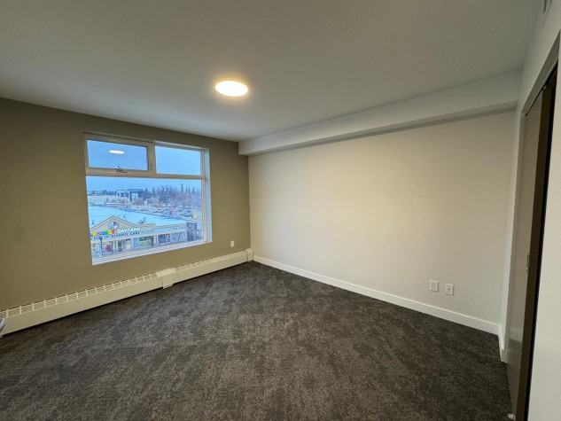 4707 50 St - Photo 5 of 6