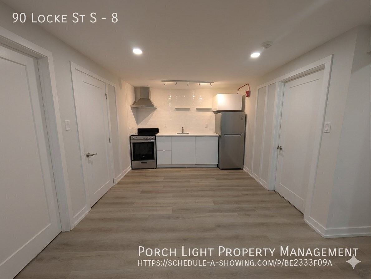 90 Locke St S #8 - Photo 4 of 9
