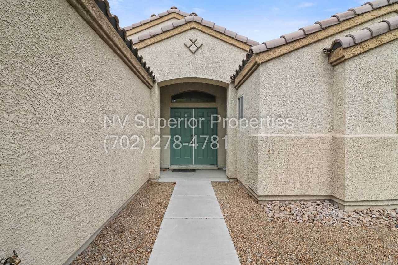 1204 Cindy Love Ave - Photo 3 of 49