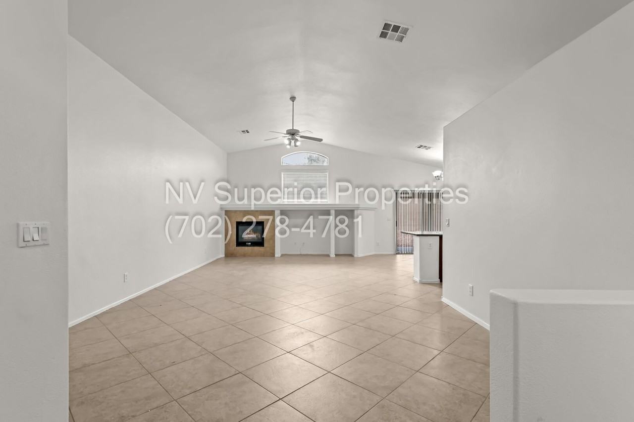1204 Cindy Love Ave - Photo 5 of 49