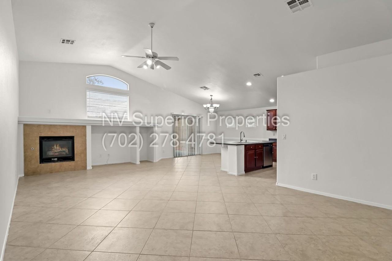 1204 Cindy Love Ave - Photo 7 of 49