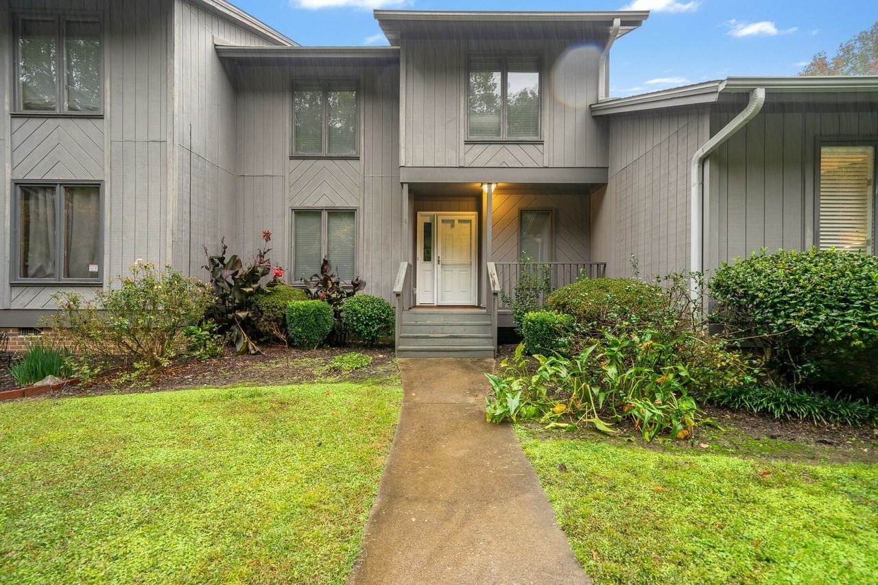 4 Graystone Way - Photo 2 of 22