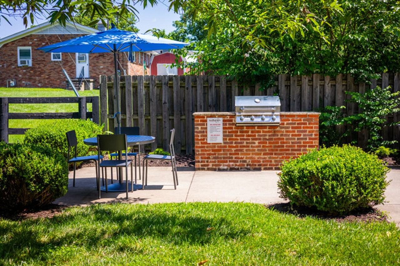 901 Belmont Run - Photo 2 of 26