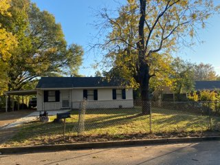 3881 Windy Ave