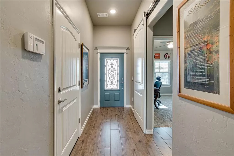 8309 Nw 160th Ct - Photo 4 of 31