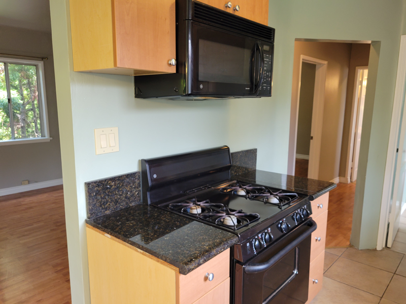 1439 S Sierra Bonita Ave - Photo 6 of 17