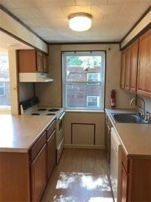 211 Easterly Pkwy #19 - Photo 2 of 9