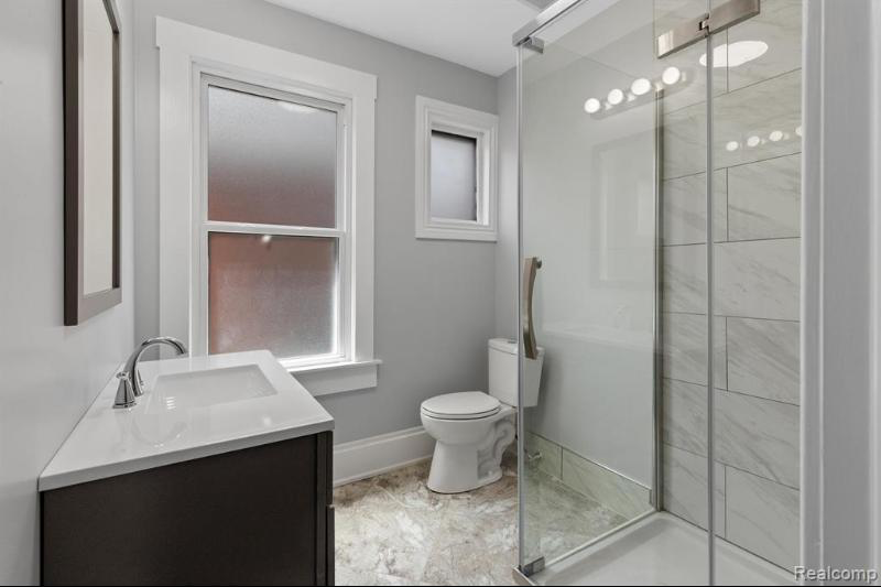 1505 W Euclid St - Photo 4 of 10