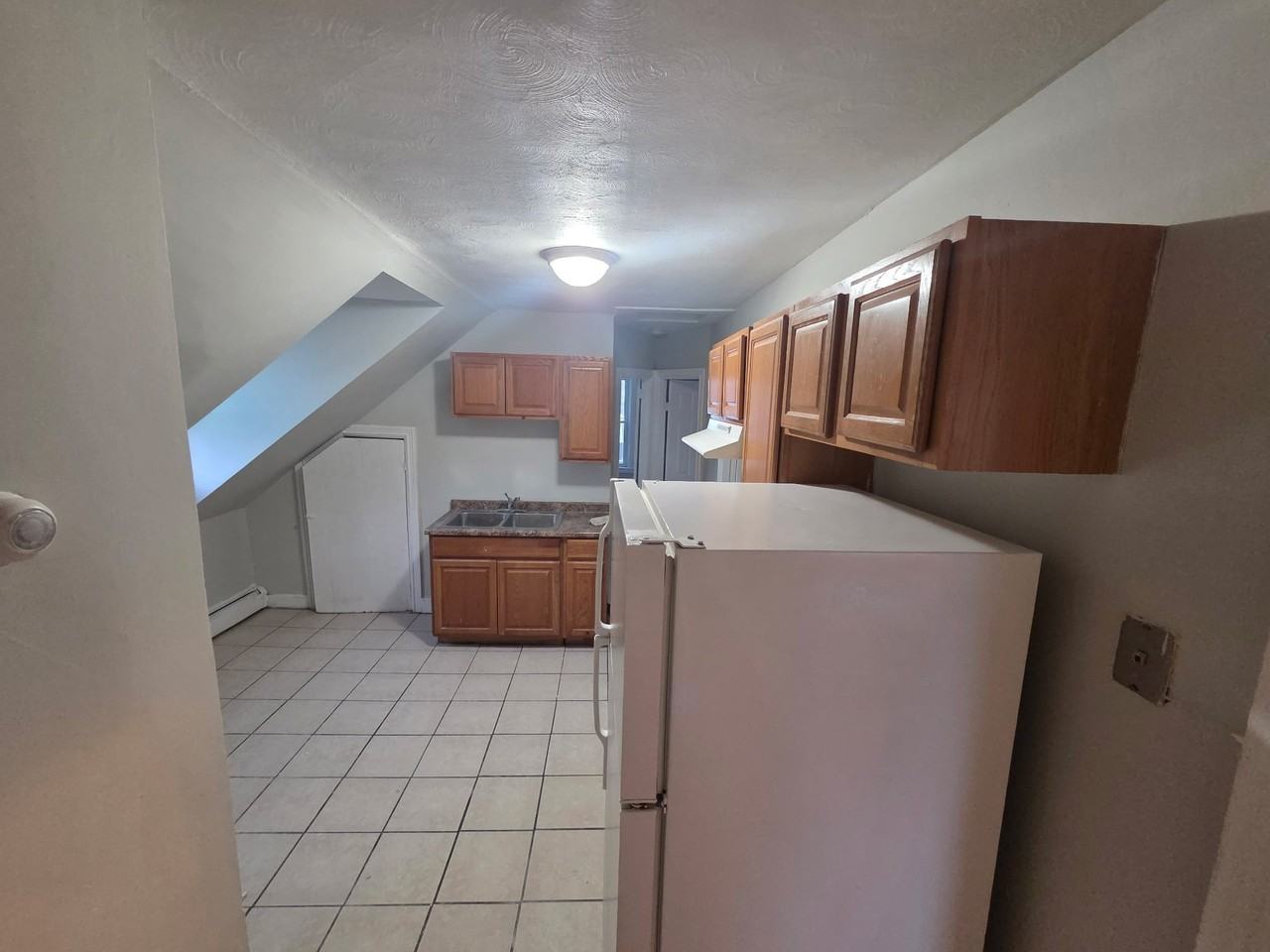 68 Walnut St #3 - Photo 6 of 8