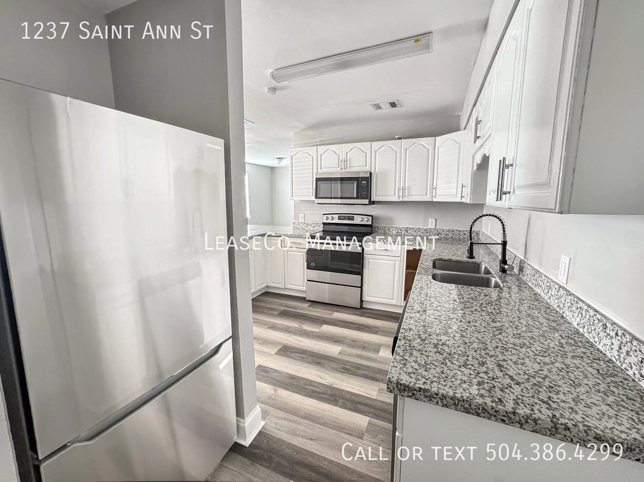 1237 Saint Ann St - Photo 3 of 7
