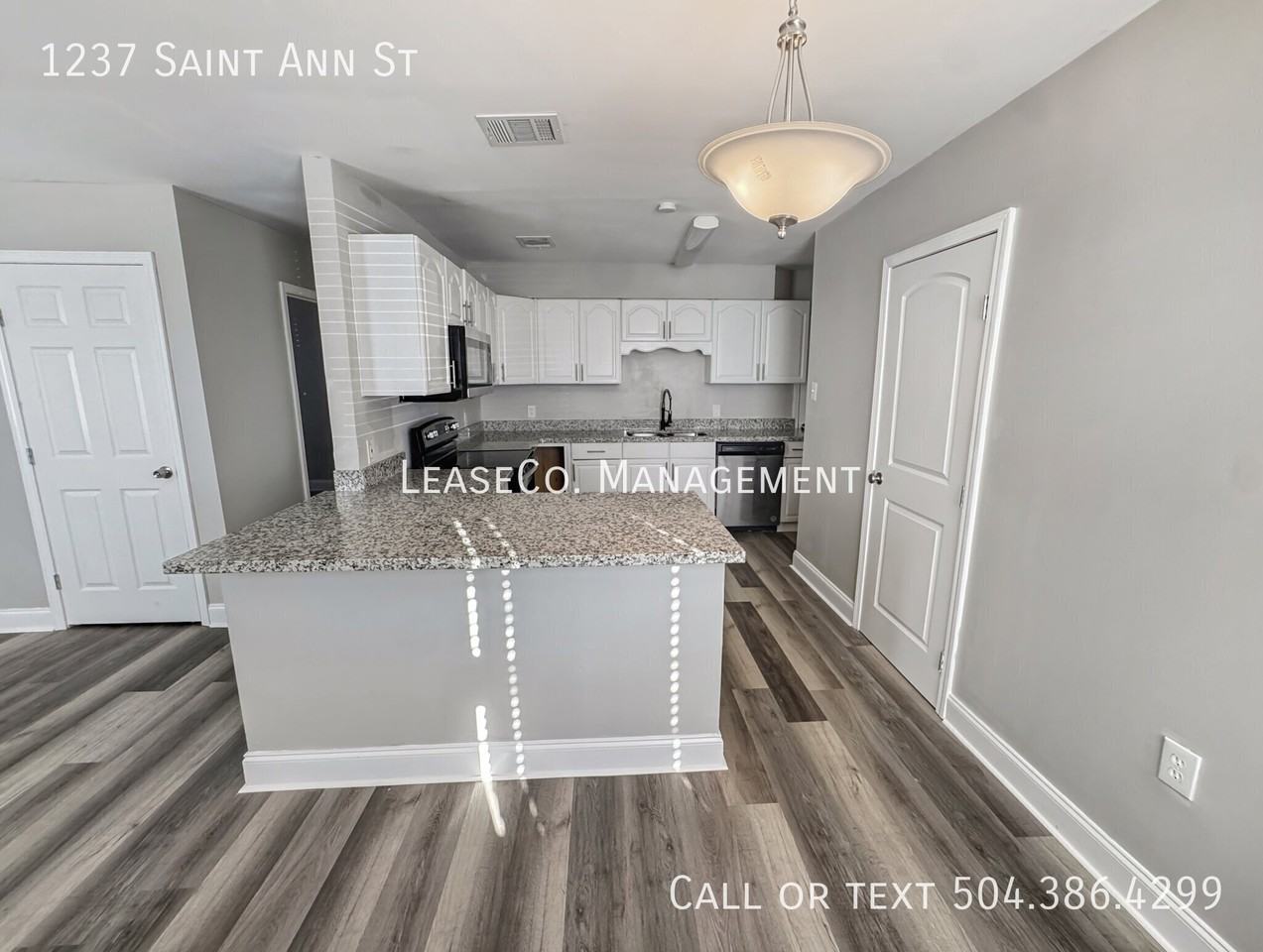 1237 Saint Ann St - Photo 5 of 7
