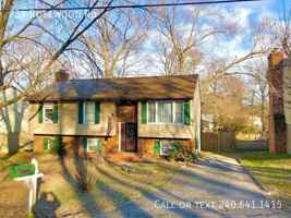 featured image of 734 Rosewood Rd