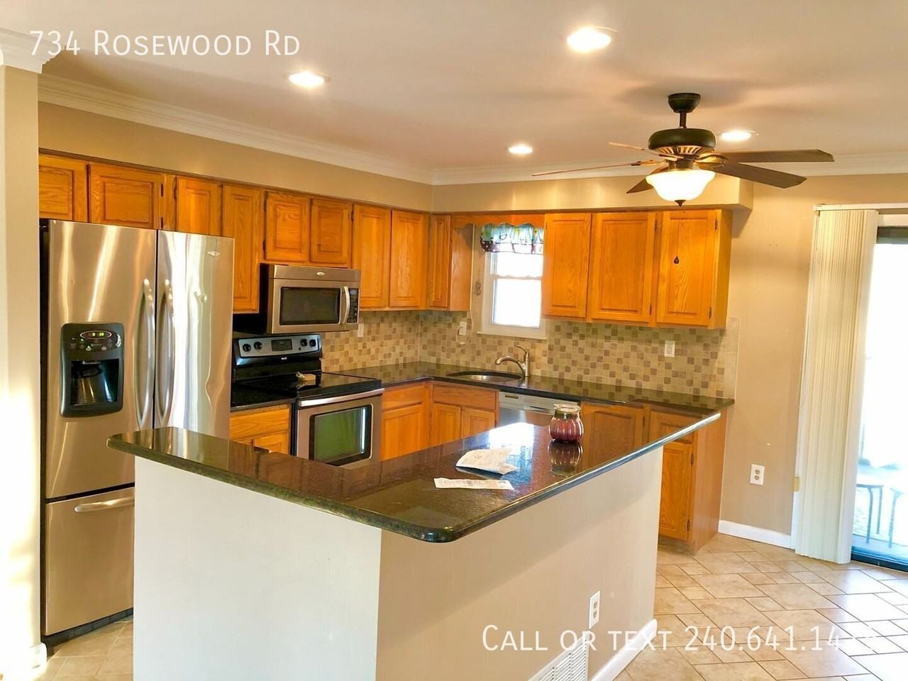 734 Rosewood Rd - Photo 4 of 28