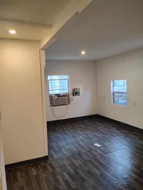 726 Chestnut St #C - Photo 2 of 6