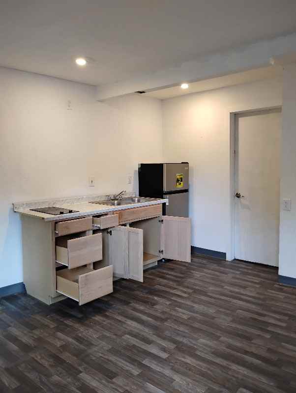 726 Chestnut St #C - Photo 3 of 6
