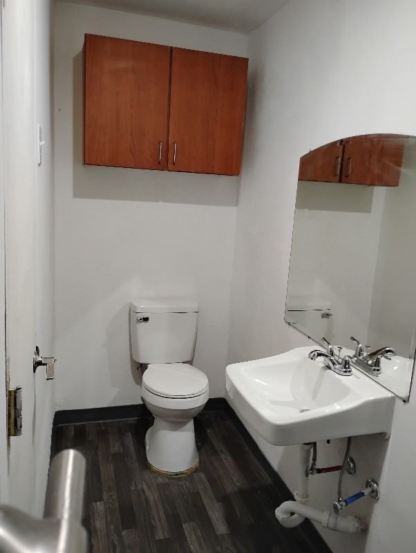 726 Chestnut St #C - Photo 4 of 6